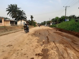 Contract for the Construction of Anua Ifa Ikot Okpon Isiet Beach road. (3)